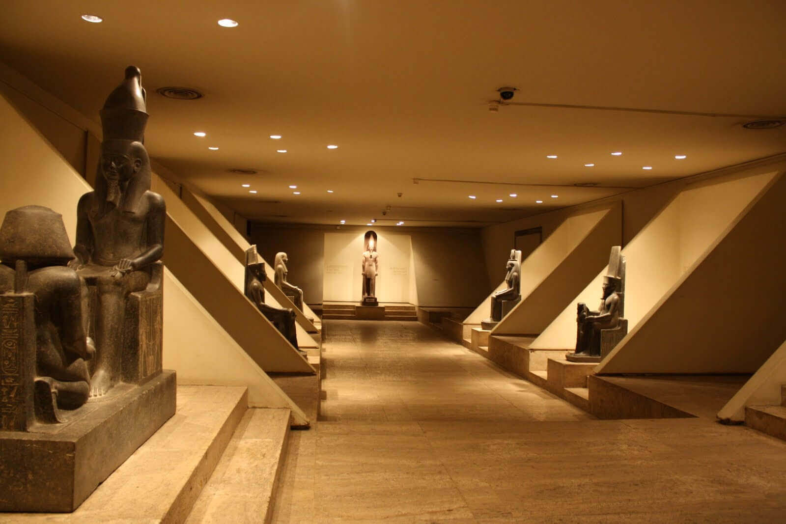 LUXOR MUSEUM OF ANCIENT ART